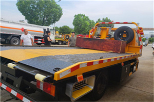 新沂附近拖车电话号码服务